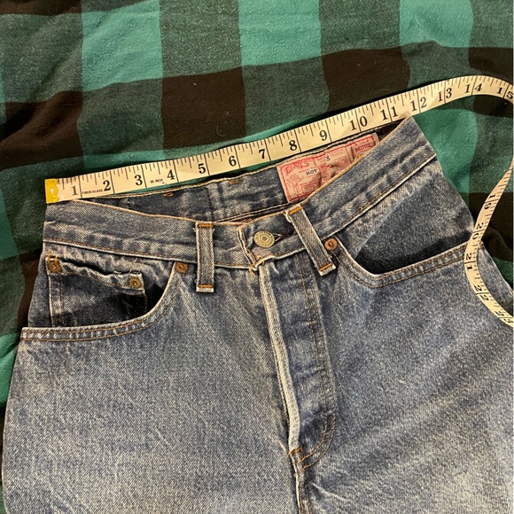 Vintage 501 shrink to fit women’s specific Levi’s - Picture 6 of 12